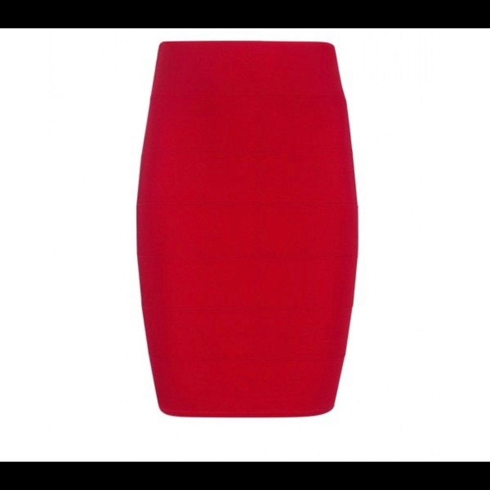 Ted Baker Dittsie  skirt size 2 equivalent to an 6 US.